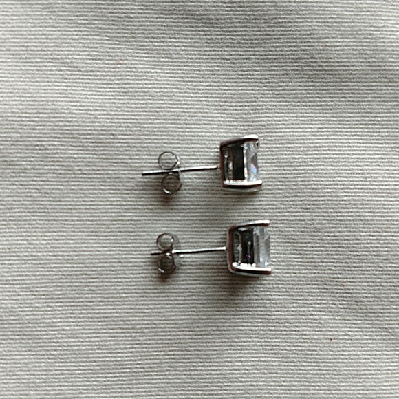 Silver Square Cubic Zirconia Earrings!! - Picture 3 of 5